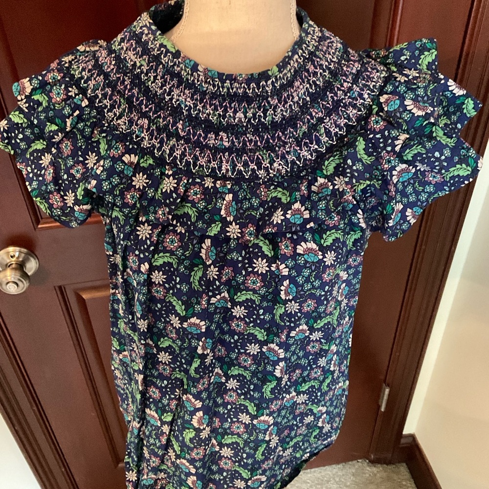 LOFT Summer Top. Sz. Medium